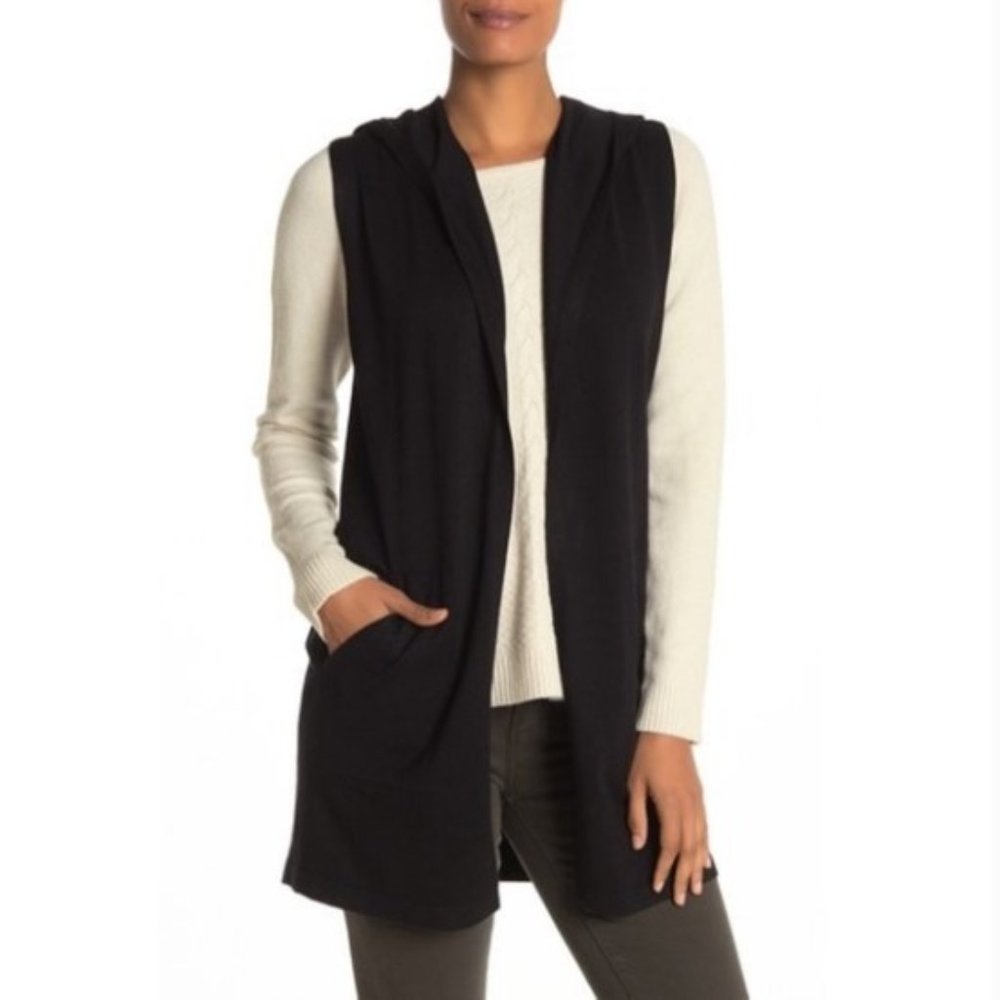 NWOT Cyrus Black Hooded Sleeveless Cardigan